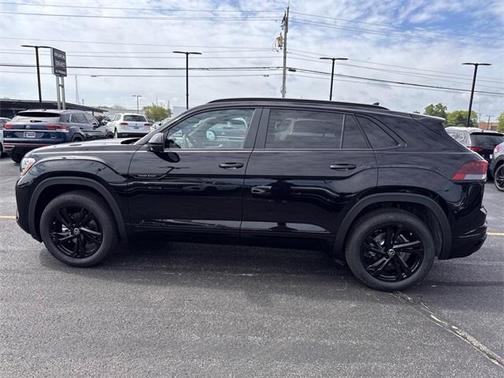2025 Volkswagen Atlas Cross Sport 2.0T SEL