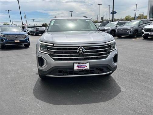 2025 Volkswagen Atlas 2.0T SE w/Technology 4MOTION