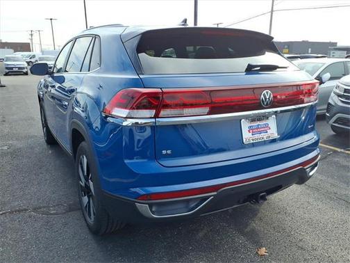 2025 Volkswagen Atlas Cross Sport 2.0T SE w/Technology 4MOTION