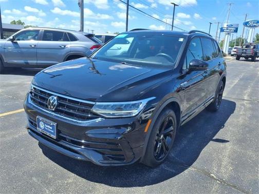 2023 Volkswagen Tiguan 2.0T SE R-Line Black 4MOTION