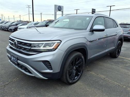 2022 Volkswagen Atlas Cross Sport 3.6L V6 SE w/Technology