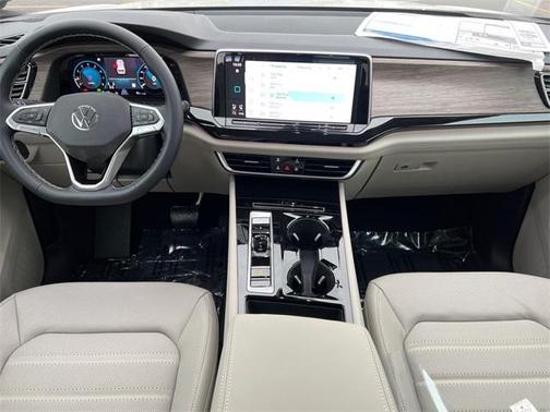 2025 Volkswagen Atlas 2.0T SEL