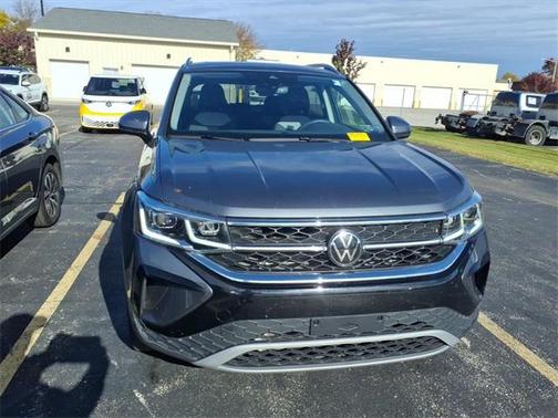 2024 Volkswagen Taos 1.5T SEL