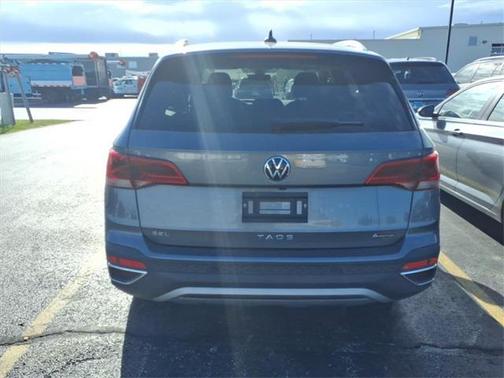 2024 Volkswagen Taos 1.5T SEL