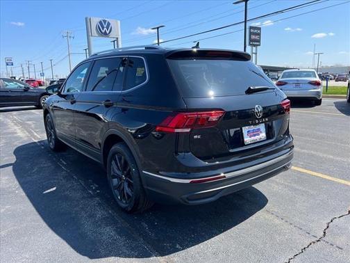 2024 Volkswagen Tiguan 2.0T SE 4MOTION