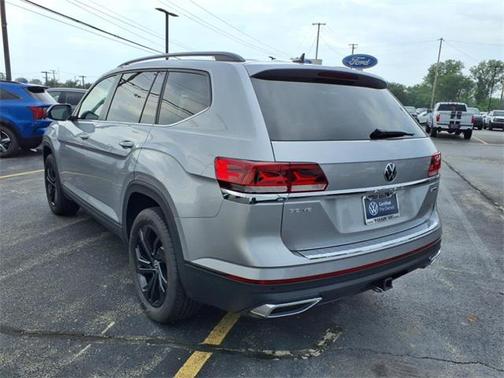 2022 Volkswagen Atlas 3.6L SE w/Technology