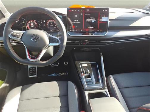 2025 Volkswagen Golf GTI 2.0T SE DSG