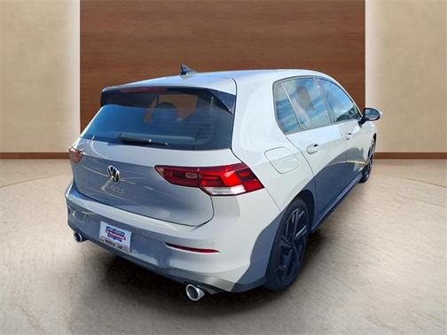 2025 Volkswagen Golf GTI 2.0T SE DSG