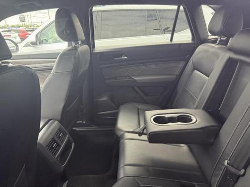 2022 Volkswagen Atlas Cross Sport 2.0T SE