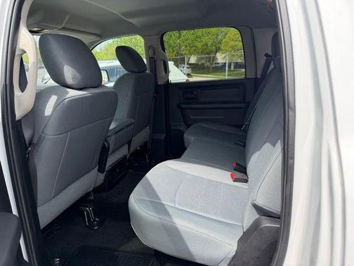 Bright White Clearcoat 2016 RAM 2500 Tradesman