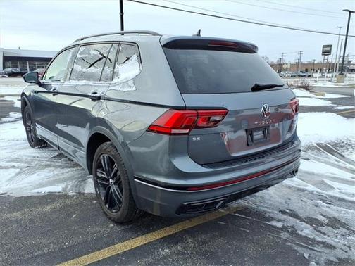 2022 Volkswagen Tiguan 2.0T SE R-Line Black 4MOTION