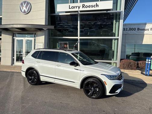2024 Volkswagen Tiguan 2.0T SE R-Line Black