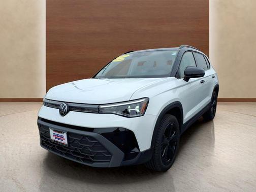 2025 Volkswagen Taos 1.5T SE Black