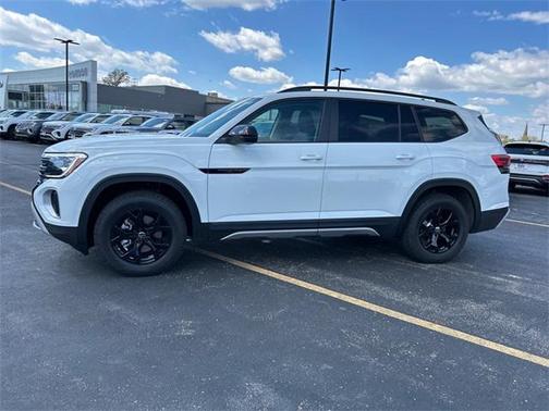 2025 Volkswagen Atlas 2.0T Peak Edition