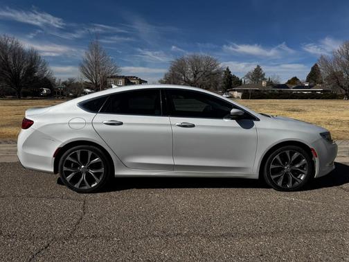 2015 Chrysler 200 C