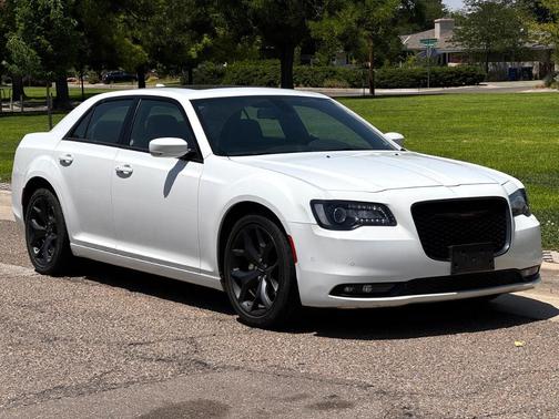 2022 Chrysler 300 S
