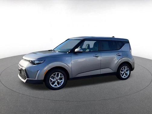 Steel Gray 2025 Kia Soul LX