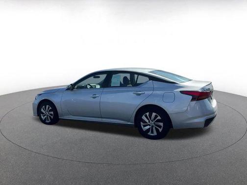 2023 Nissan Altima S FWD