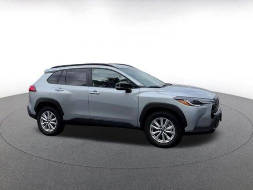 2025 Toyota Corolla Cross LE