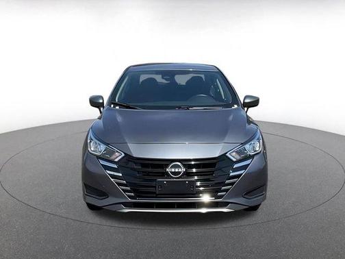 2023 Nissan Versa 1.6 SV