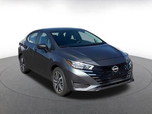 Gun Metallic 2025 Nissan Versa 1.6 SV