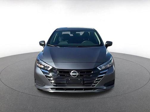 Gun Metallic 2025 Nissan Versa 1.6 SV