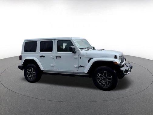 2025 Jeep Wrangler 4-Door Sahara 4x4