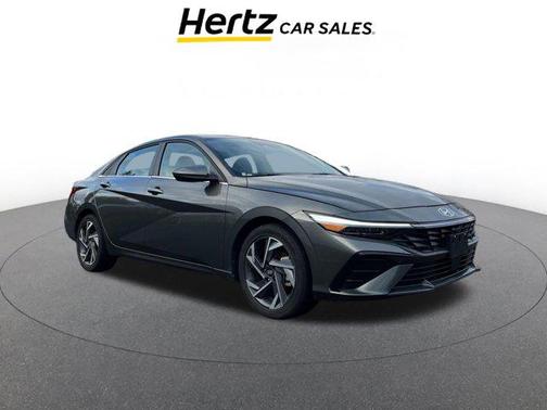 2025 Hyundai ELANTRA SEL