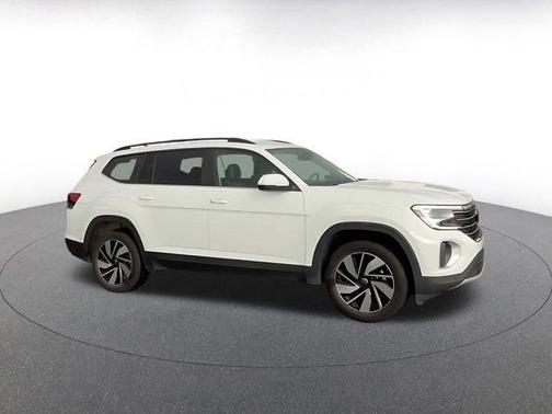 2025 Volkswagen Atlas 2.0T SE w/Technology 4MOTION