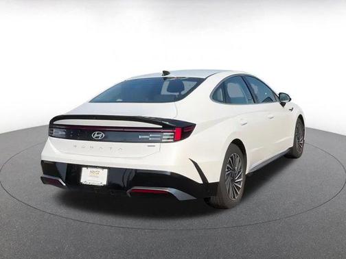 2024 Hyundai SONATA Hybrid SE