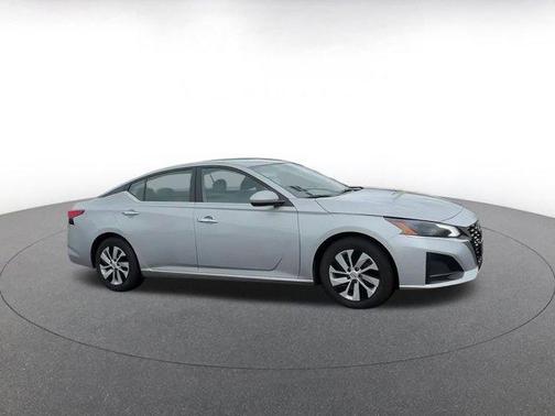 2023 Nissan Altima S FWD