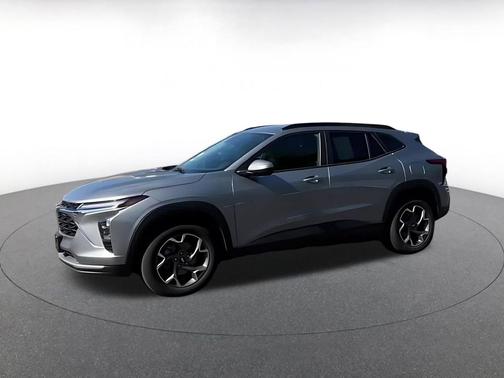 Sterling Gray Metallic 2025 Chevrolet Trax LT