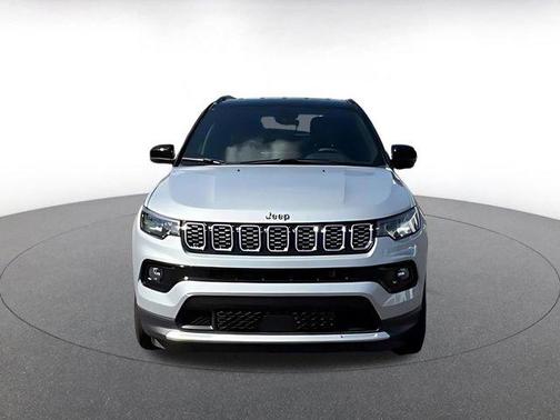 Silver Zynith Metallic Clearcoat 2025 Jeep Compass Limited