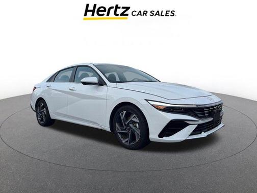 2025 Hyundai ELANTRA SEL