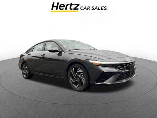 2025 Hyundai ELANTRA SEL