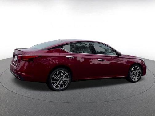 2024 Nissan Altima 2.5 SL