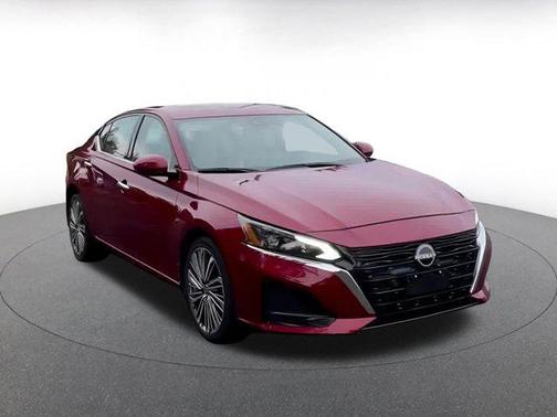 2024 Nissan Altima 2.5 SL