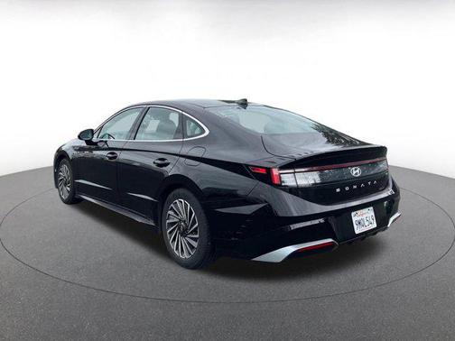 2024 Hyundai SONATA Hybrid SE