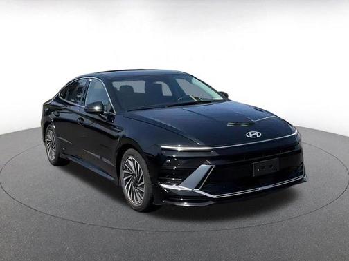 2024 Hyundai SONATA Hybrid SE