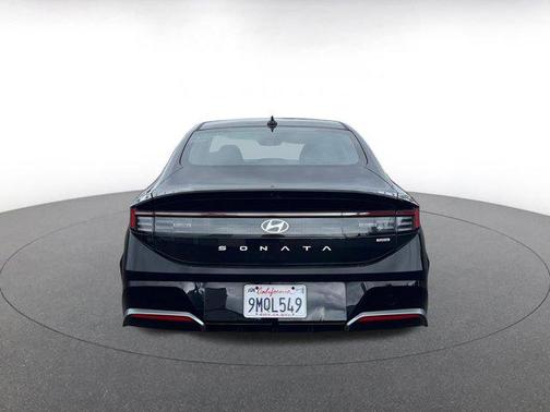 2024 Hyundai SONATA Hybrid SE