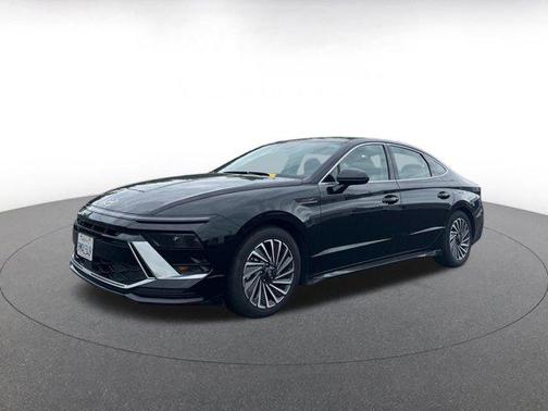 2024 Hyundai SONATA Hybrid SE