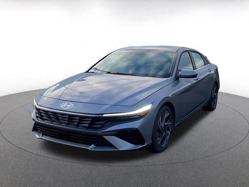 2025 Hyundai ELANTRA SEL