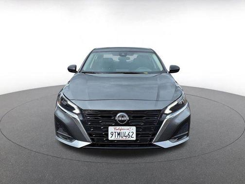 Gun Metallic 2025 Nissan Altima SV FWD