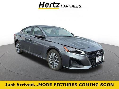Gun Metallic 2025 Nissan Altima SV FWD