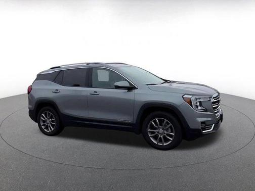 Sterling Metallic 2024 GMC Terrain SLT