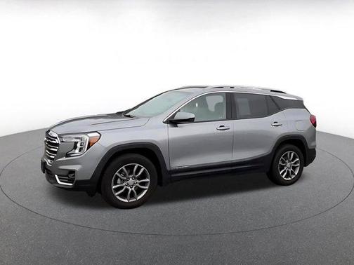 Sterling Metallic 2024 GMC Terrain SLT