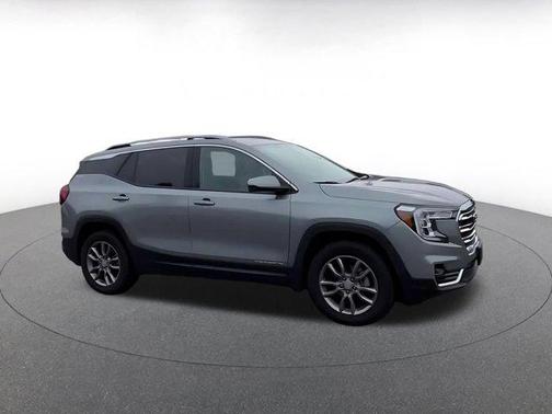 Sterling Metallic 2024 GMC Terrain SLT