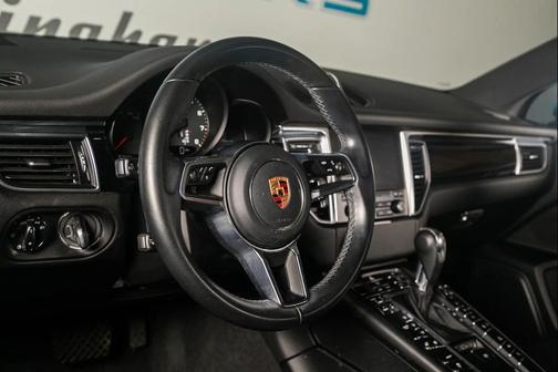 2018 Porsche Macan AWD