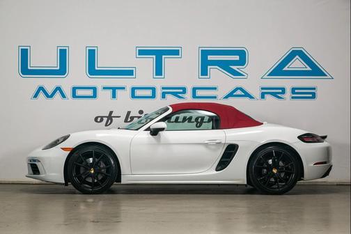 WHITE 2017 Porsche 718 Boxster Roadster