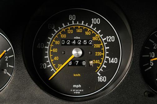 1985 Mercedes-Benz 380SL 
